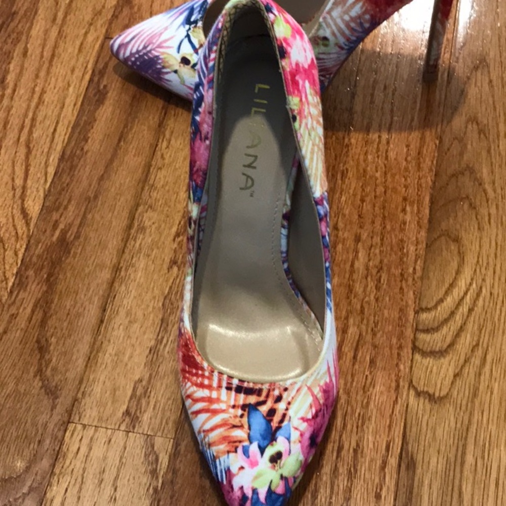 NWOT~Liliana~Cute Heels~~๐๐งก - Picture 2 of 6